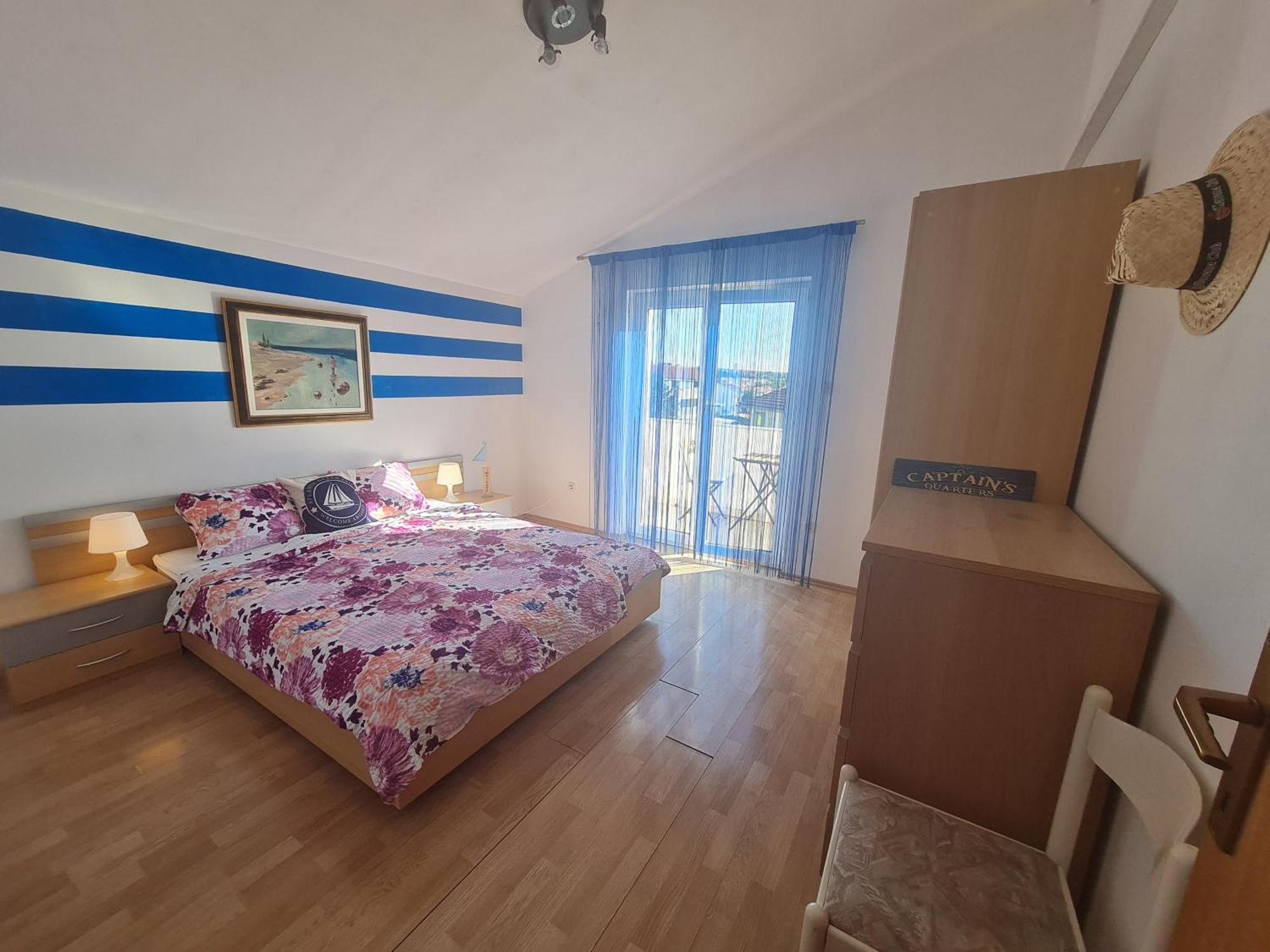 Apartmani Elena Malinska Rom bilde