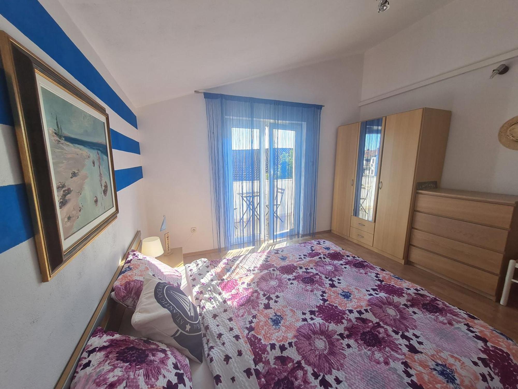Apartmani Elena Malinska Rom bilde